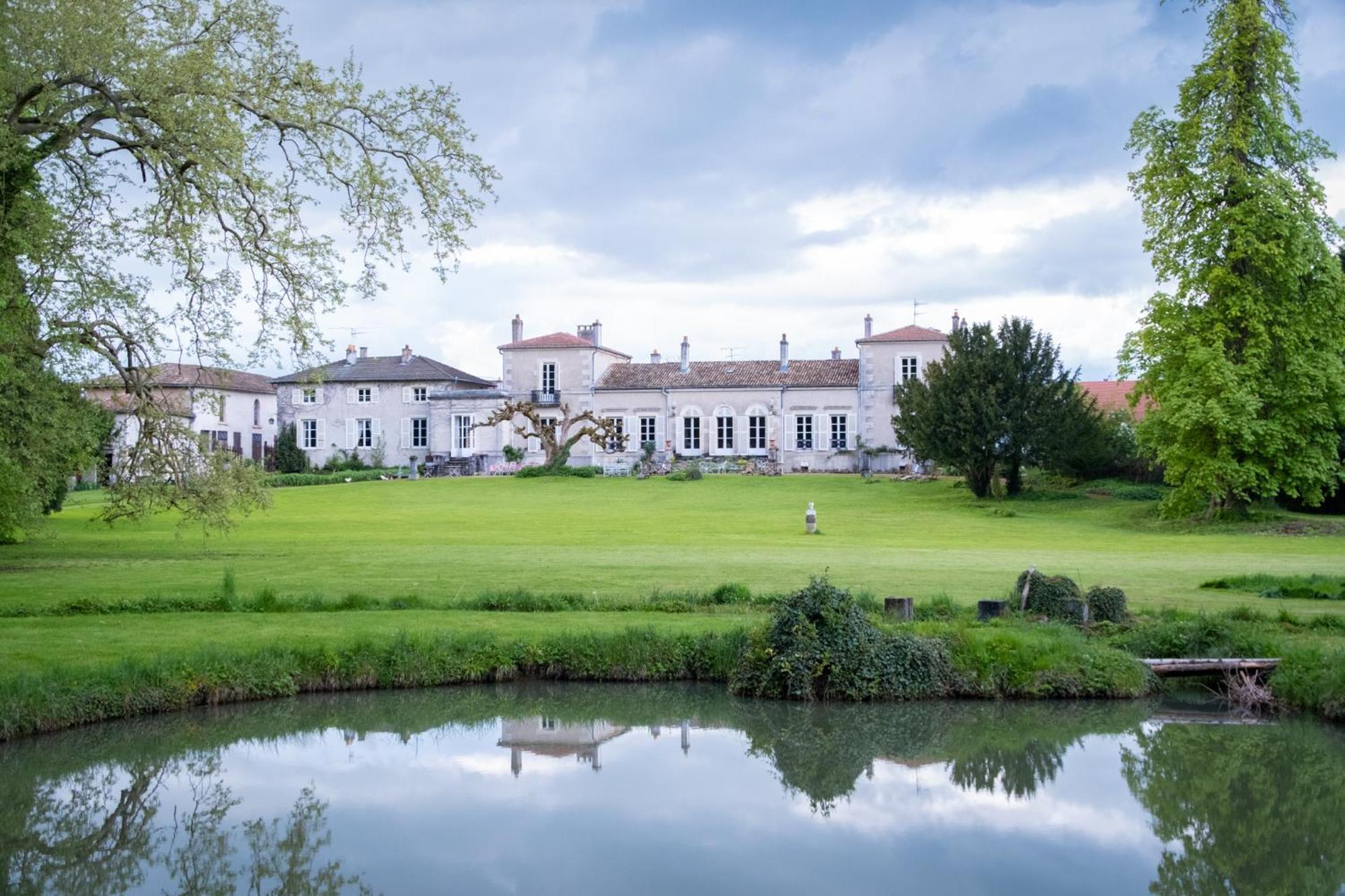 Chateau De Choloy Buitenkant foto