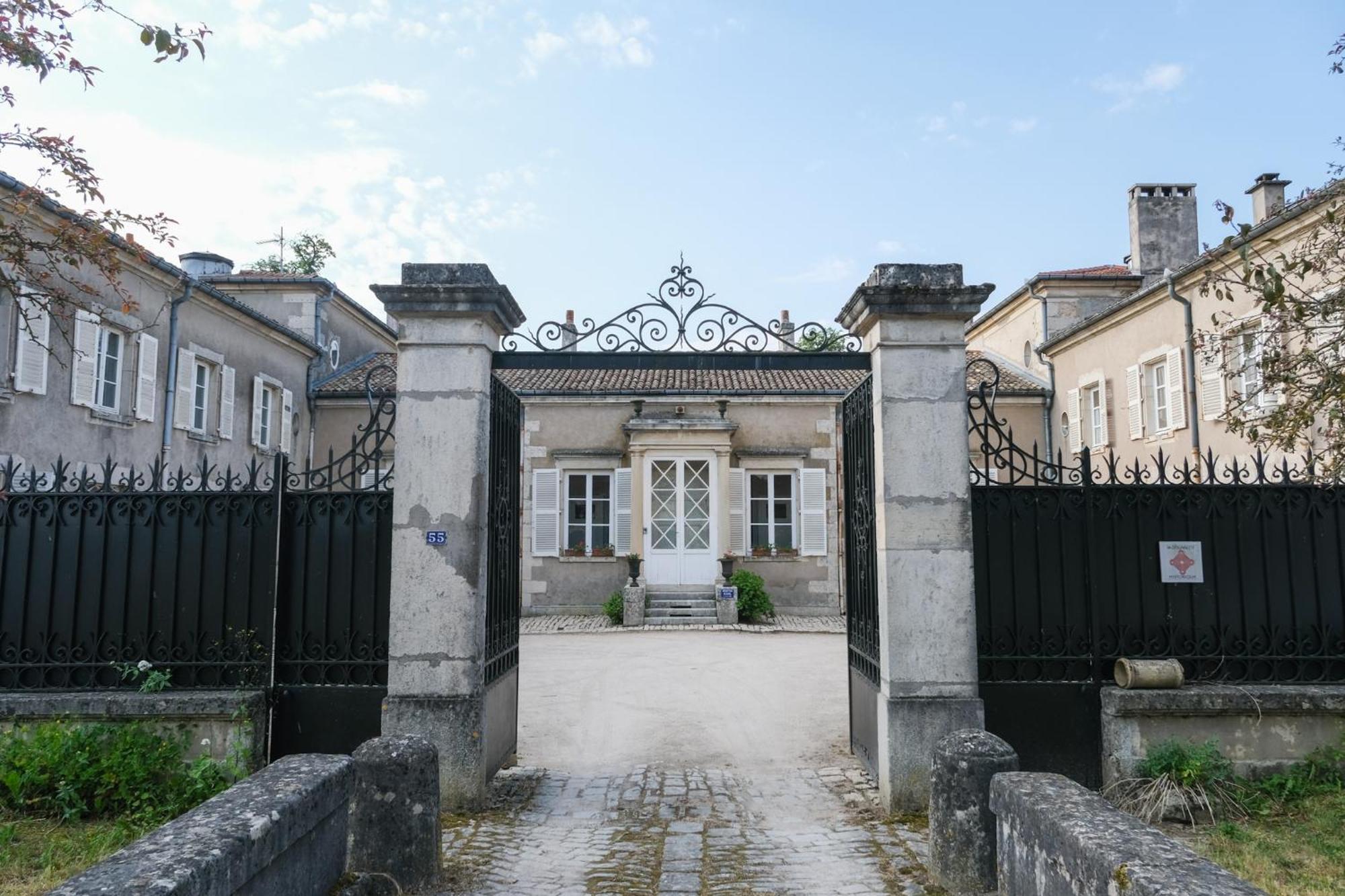 Chateau De Choloy Buitenkant foto